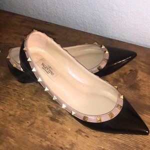 VALENTINO PATENT ROCKSTUD BALLET FLAT